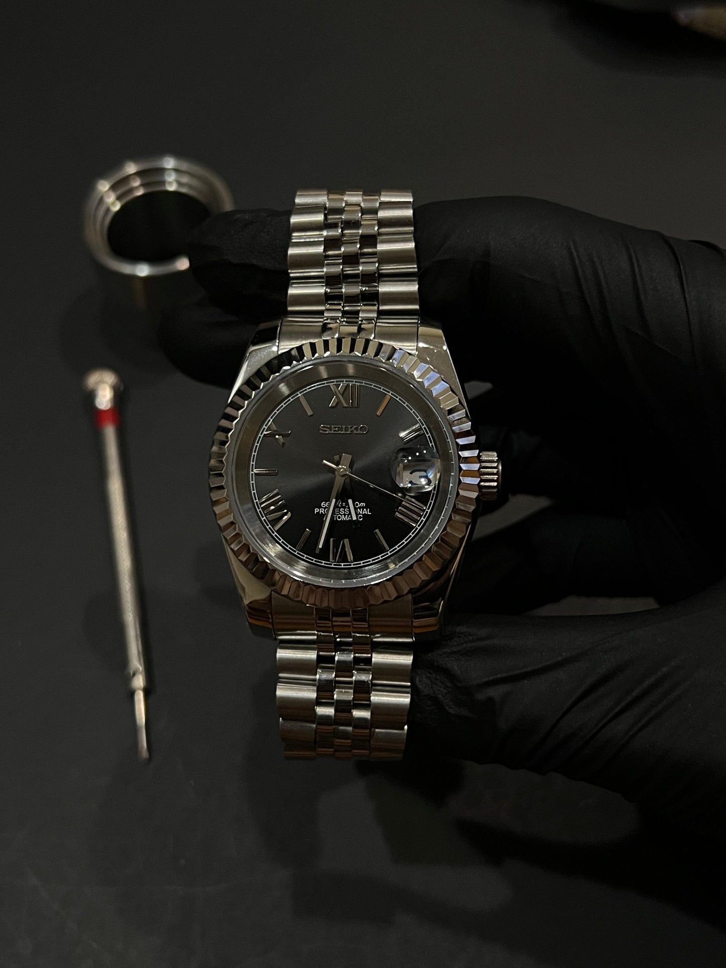 CUSTOM WATCH MOD BLACK ROMAN FACE DATEJUST NH35 AUTOMATIC